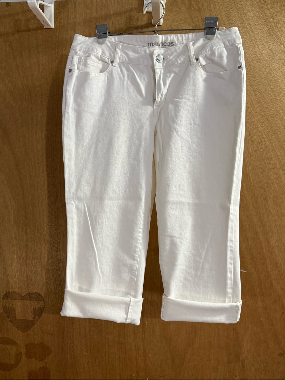Maurices White Cropped Ankle Jeans